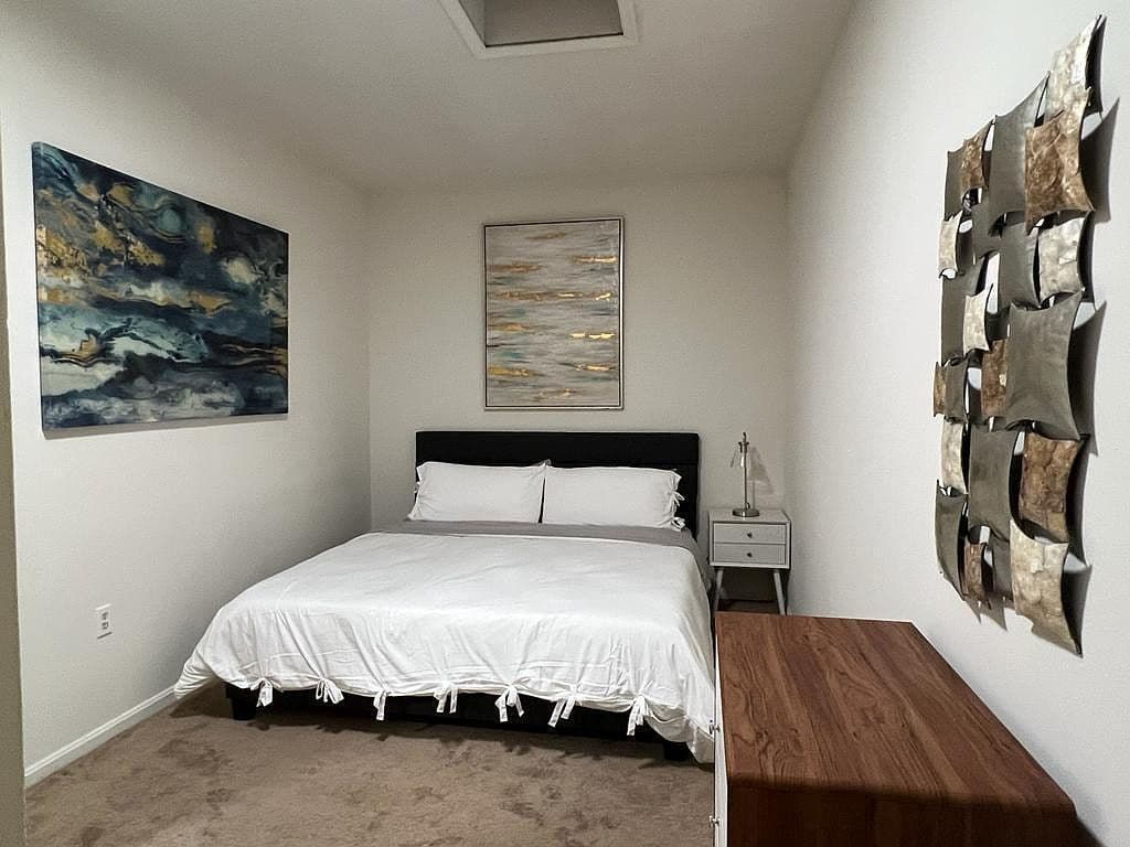 Maryland Ave apartment interior in Charles Village, Baltimore